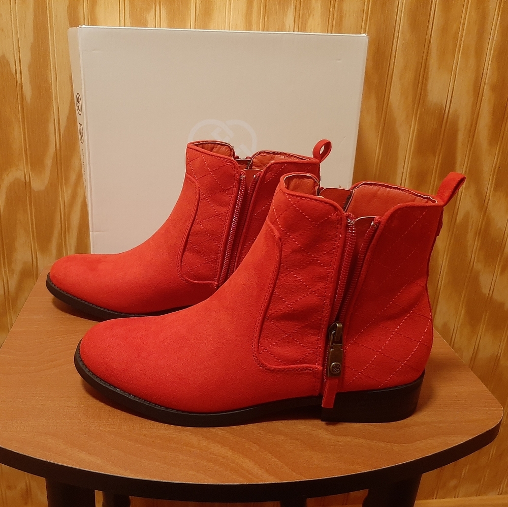 Women Terrie daisy fuentes boots